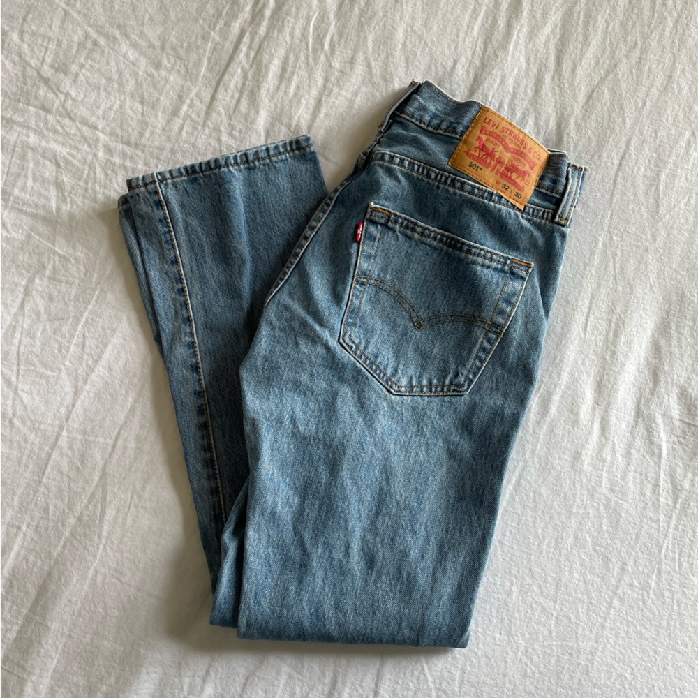 Levi’s 501 Original Fit Button-Front Jeans 32x30